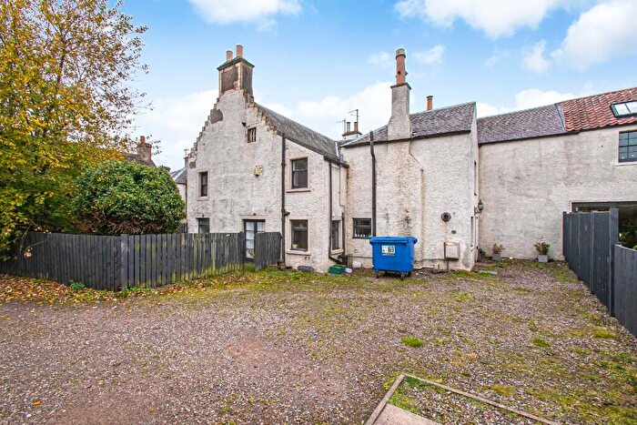 6 Bedroom Semi-Detached House To Rent In Cupar Road, Auchtermuchty, KY14