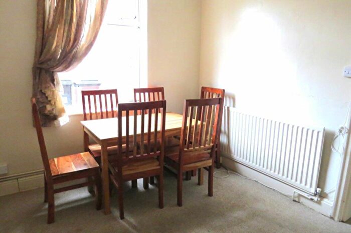 5 Bedroom House To Rent In Student Five Double Bedrooms, Winton, P05