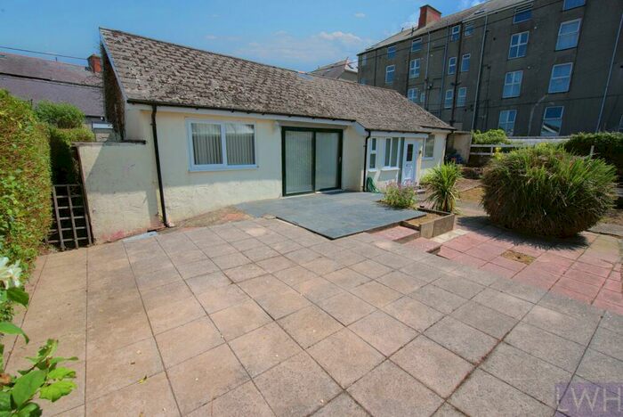 2 Bedroom Bungalow For Sale In Queensway, Manor Avenue, Pwllheli, LL53