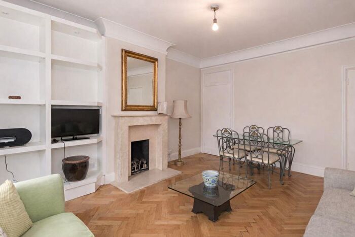 2 Bedroom Flat To Rent In Abercorn Place, St John's Wood, London, NW8
