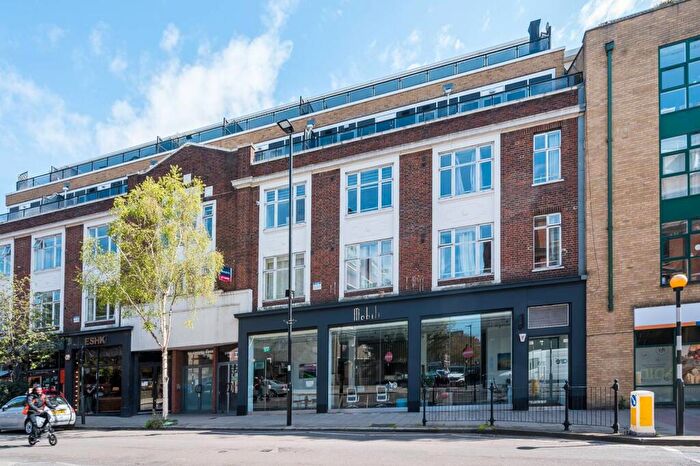 2 Bedroom Flat For Sale In Goswell Road, Clerkenwell, London, EC1V