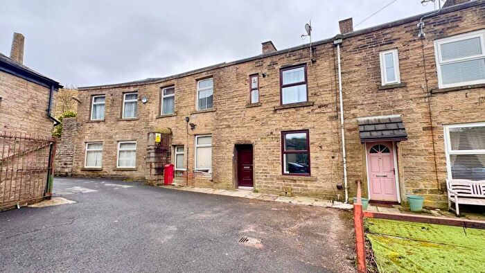 2 Bedroom Terraced House To Rent In Rossendale, Lancashire, BB4