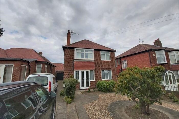 2 Bedroom Flat To Rent In Fortyfoot, Bridlington, YO16