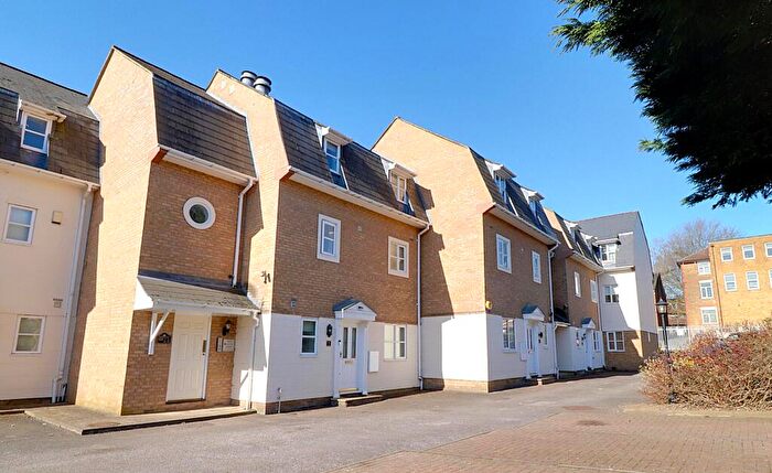 1 Bedroom Flat To Rent In Sovereign Court, Gresham Close, Brentwood, CM14