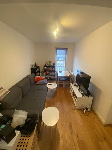 1 Bedroom Flat To Rent In Hillmarton Road, London, N7