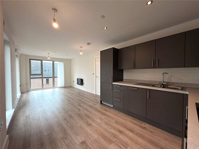 2 Bedroom Flat To Rent In Boulevard Plaza, B Bristol Street, Birmingham, B5