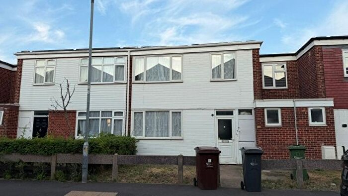 4 Bedroom Terraced House To Rent In Birdbrook Close, Dagenham, RM10