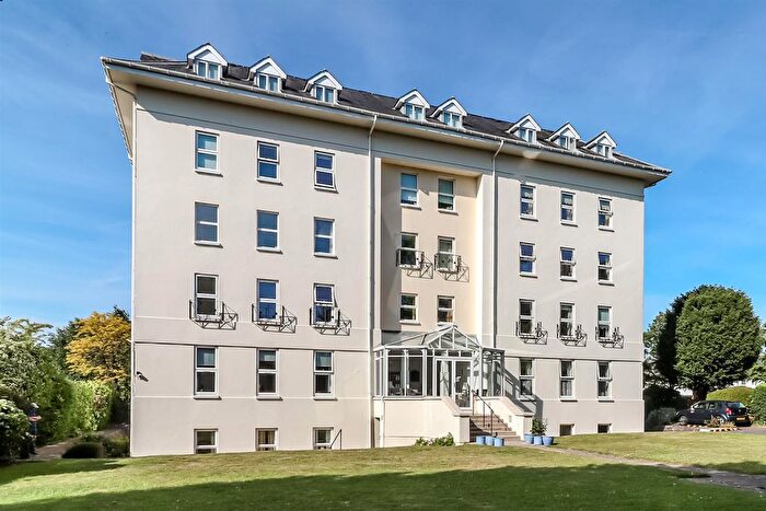 2 Bedroom Flat To Rent In Westbourne Drive, Cheltenham, GL52