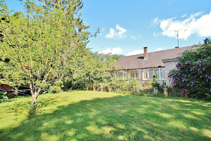 2 Bedroom Bungalow For Sale In Singe Wood, Near Hailey, OX29