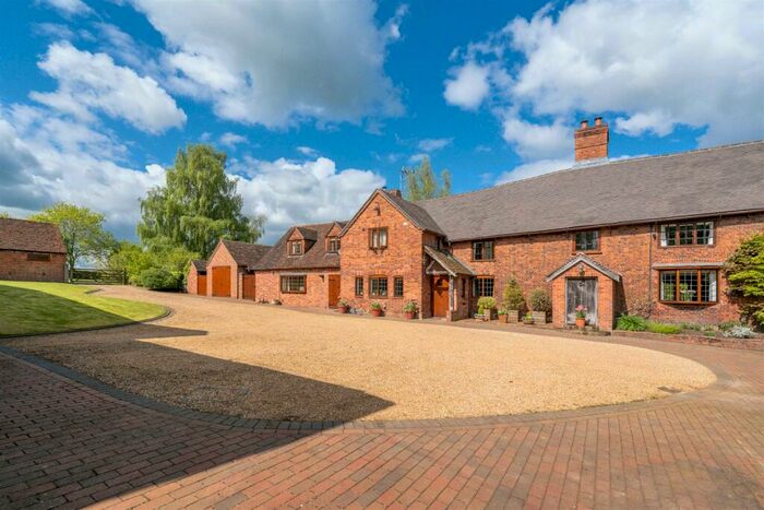 4 Bedroom Detached House For Sale In Cuttle Pool Lane, Knowle, - Stunning Converted Farmhouse, B93