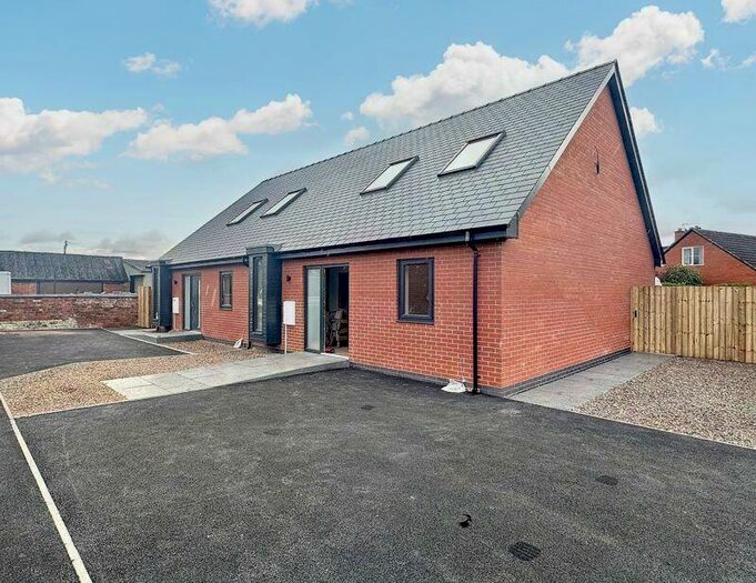 3 Bedroom Semi-Detached House For Sale In Platinum Mews, Kington, HR5