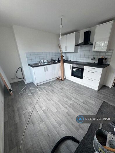 3 Bedroom Flat To Rent In Long Street, Middleton, Manchester, M24
