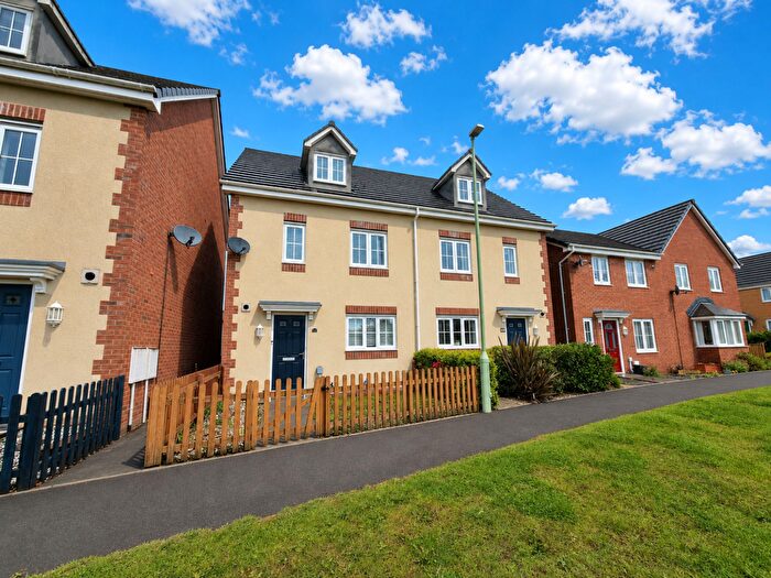 4 Bedroom Semi-Detached House For Sale In Heol Bryncethin, Sarn, CF32