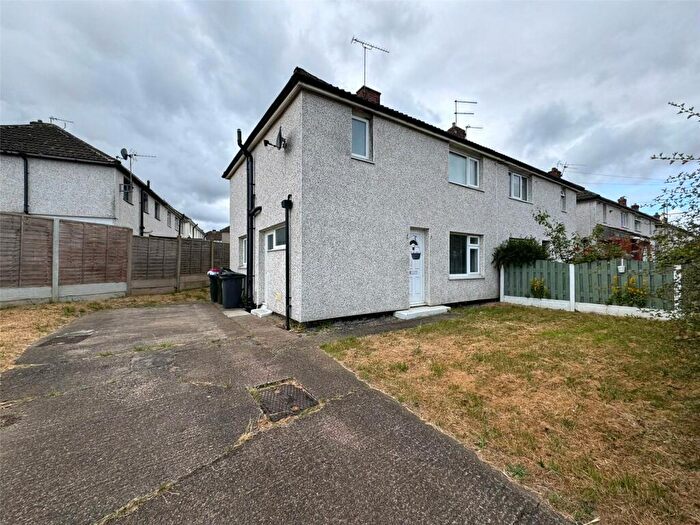 3 Bedroom Semi-Detached House To Rent In Holly Crescent, Sunnyside, Rotherham, S66