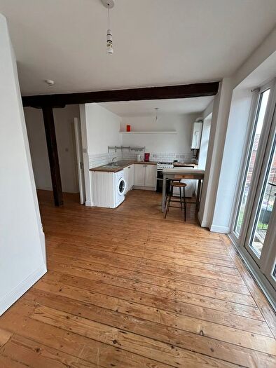 1 Bedroom Flat To Rent In Queen Street, Louth, LN11