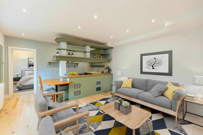 2 Bedroom Maisonette To Rent In Southern Row, Ladbroke Grove, London, W10