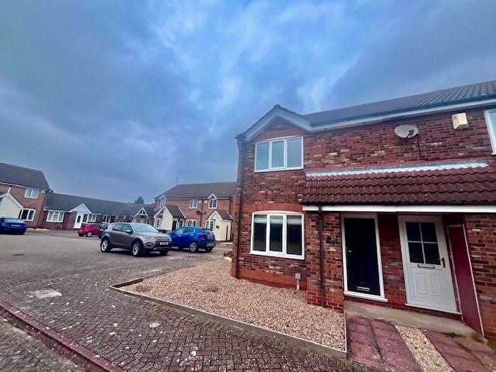 2 Bedroom End Of Terrace House To Rent In Bramley Close, Louth, LN11
