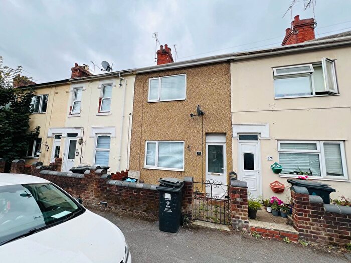 3 Bedroom Terraced House To Rent In Montagu Street, Swindon, SN2
