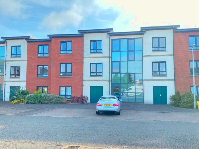 2 Bedroom Flat To Rent In New Mart Square, Chesser, Edinburgh EH14