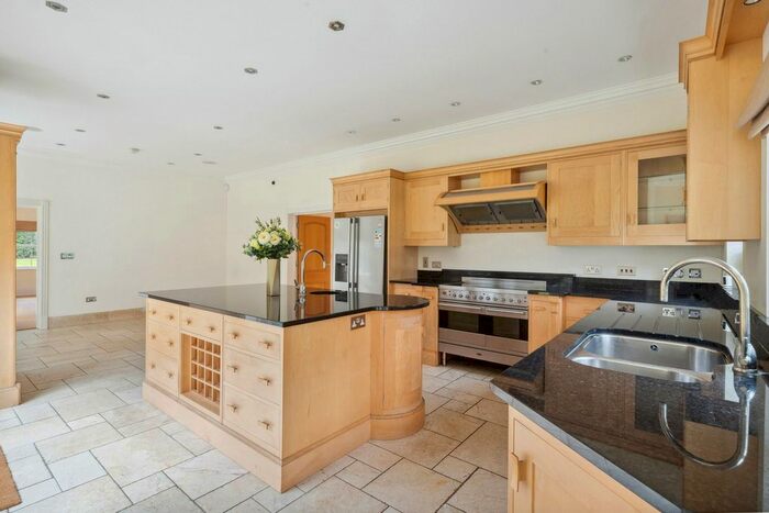 8 Bedroom Detached House To Rent In Swinley Road, Ascot, SL5