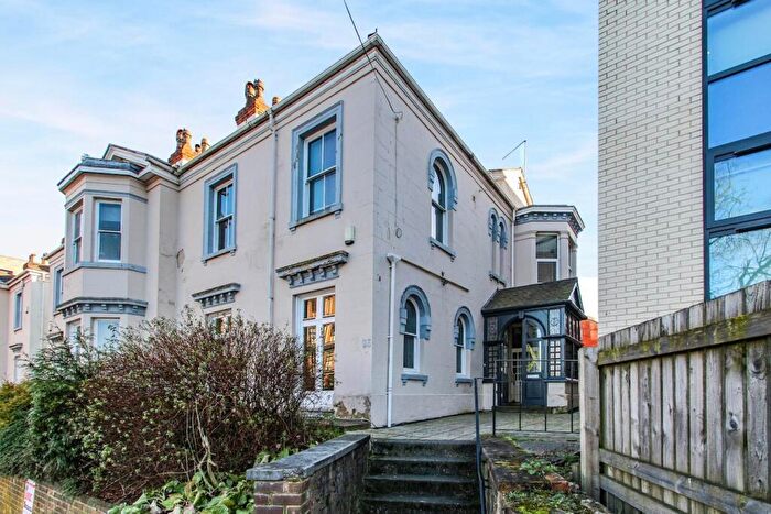 10 Bedroom Semi-Detached House To Rent In Talbot Street, Nottingham, NG1