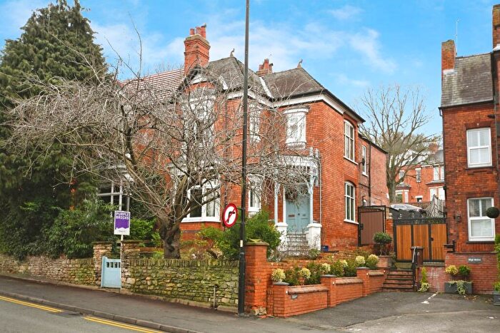 3 Bedroom Semi Detached House For Sale In Yarborough Road, Lincoln, LN1