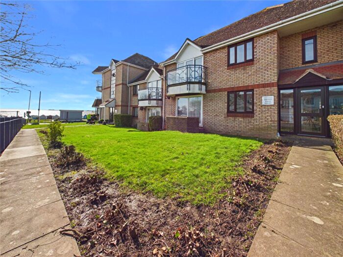 2 Bedroom Apartment For Sale In Victoria Esplanade, West Mersea, Colchester, Essex, CO5