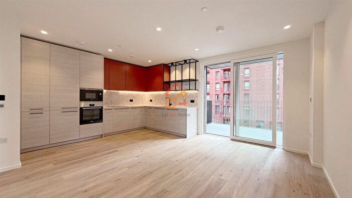 2 Bedroom Flat To Rent In Sisal House, Lily Way, London, E14