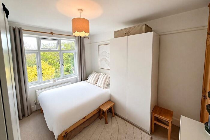 3 Bedroom Semi-Detached House For Sale In Kings Road West, Swanage, Dorset, BH19 - Photo 12