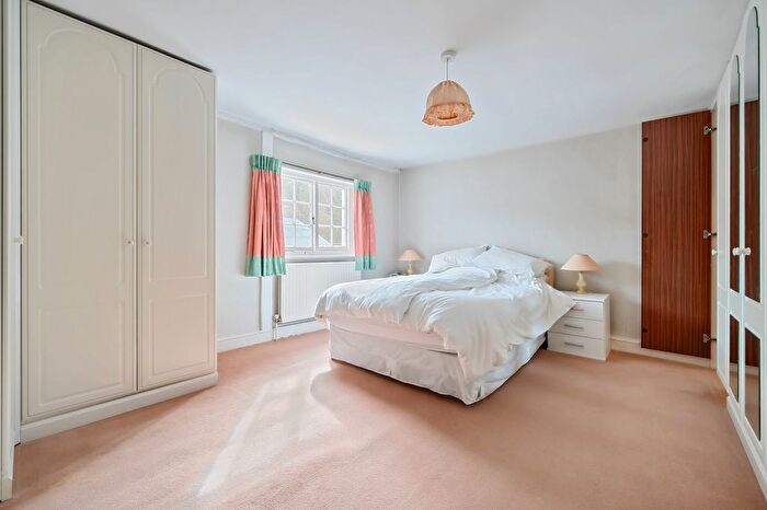 3 Bedroom End Of Terrace House For Sale In Hambleden, Hambleden, RG9