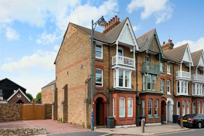 1 Bedroom Flat To Rent In Cromwell Road, Whitstable, CT5