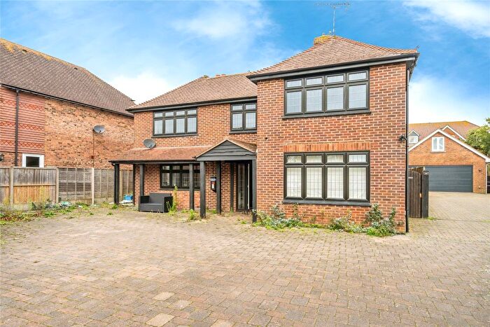5 Bedroom Detached House For Sale In Park Road, Yapton, Arundel, West Sussex, BN18