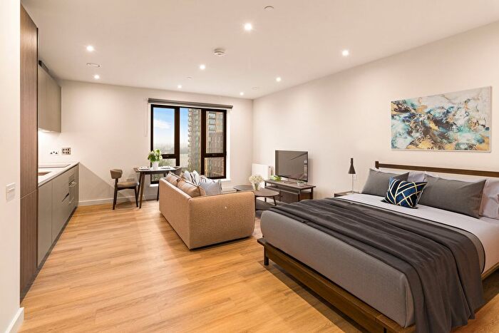 Studio To Rent In Greenford, UB6