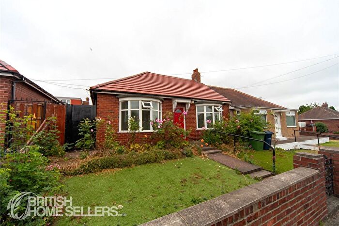 2 Bedroom Bungalow For Sale In Southend Road, Gateshead, Tyne And Wear, NE9