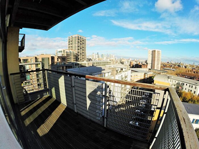 2 Bedroom Flat For Sale In Tarves Way, London, SE10