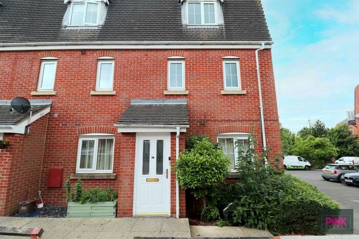 2 Bedroom Terraced House To Rent In Avro Court, Hamble, SO31