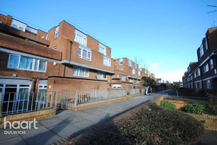 4 Bedroom Flat For Sale In Cheltenham Road, London, SE15
