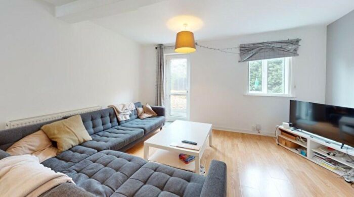 6 Bedroom Terraced House To Rent In Montpelier Road, Nottingham, NG7