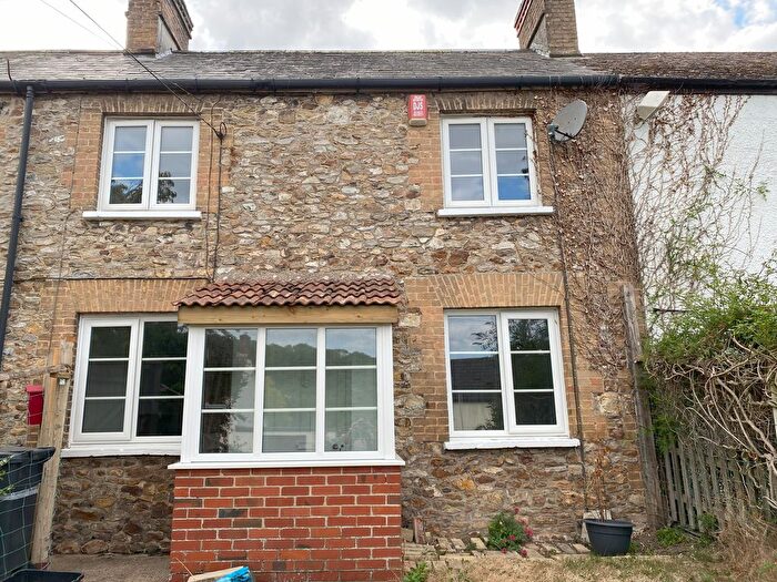 2 Bedroom Terraced House To Rent In Honiton Road, Corfe, TA3
