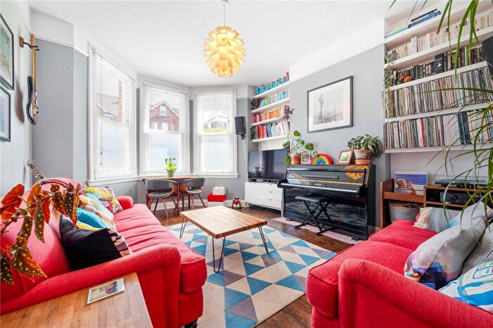 2 Bedroom Apartment For Sale In Therapia Road, East Dulwich, London, SE22