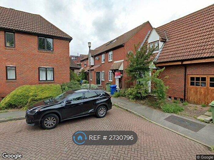 3 Bedroom Terraced House To Rent In Howland Way, London, SE16