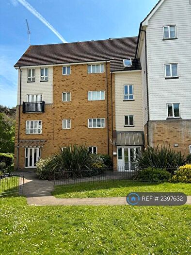 2 Bedroom Flat To Rent In Waterside, Northfleet, DA11