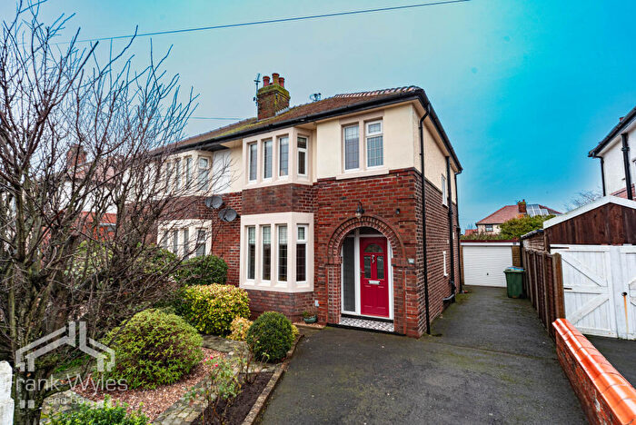 3 Bedroom Semi Detached House For Sale In Chatham Avenue, Lytham St Annes, Lancashire, FY8