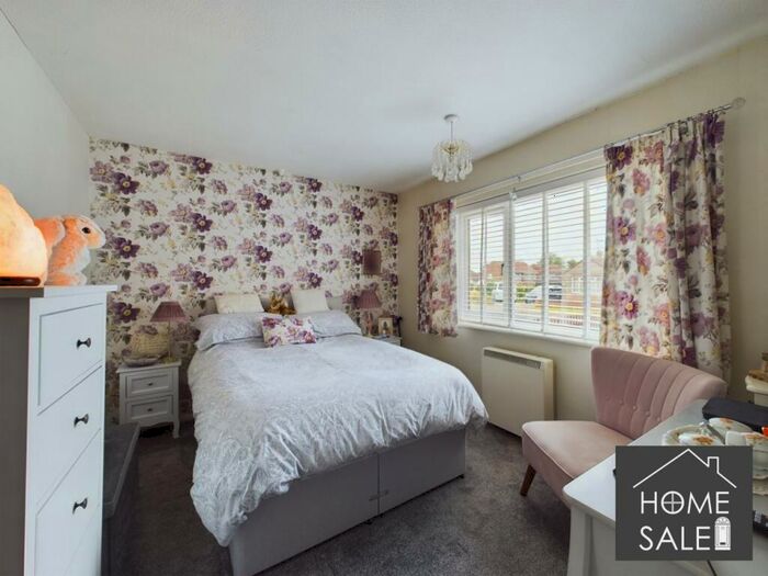 2 Bedroom Bungalow For Sale In Parsons Road, Irchester, NN29