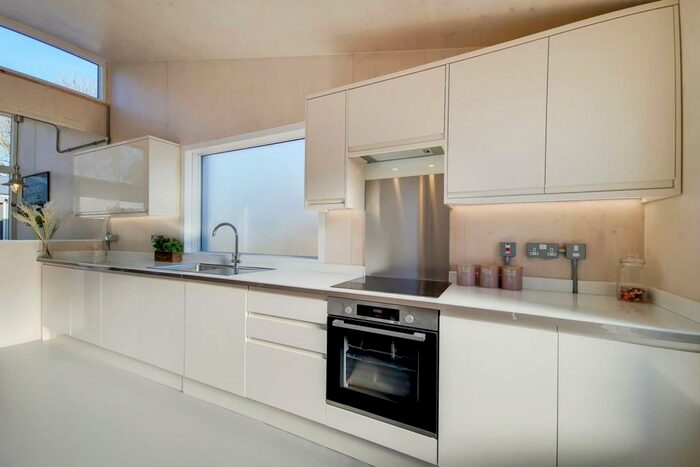 2 Bedroom Semi-Detached House To Rent In Lighterman's Yard, Forest Gate, E7