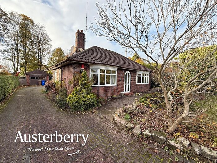 2 Bedroom Detached Bungalow For Sale In Trentham Road, Blurton, Stoke-On-Trent, ST3