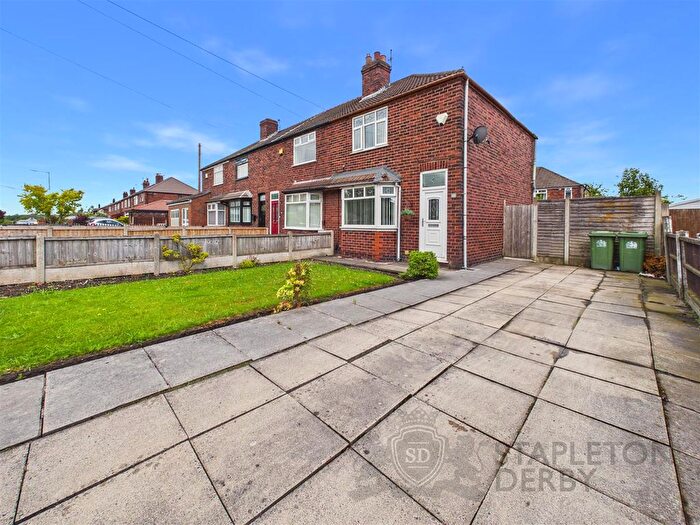 2 Bedroom End Of Terrace House For Sale In Vista Road, Newton-Le-Willows, WA12