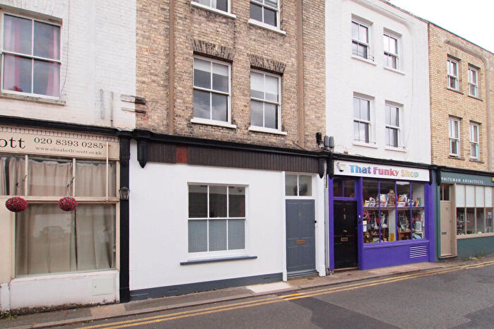 1 Bedroom Flat To Rent In West Street, Ewell Village, KT17