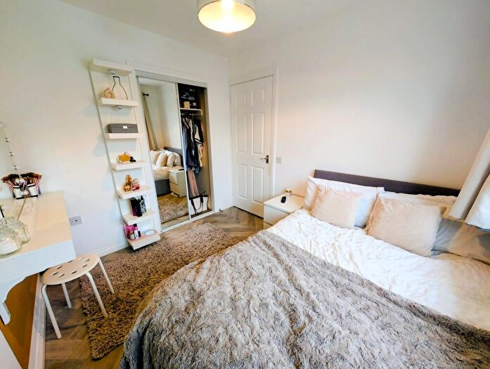 3 Bedroom Semi-Detached House For Sale In Lundholm Road, Stevenston, KA20