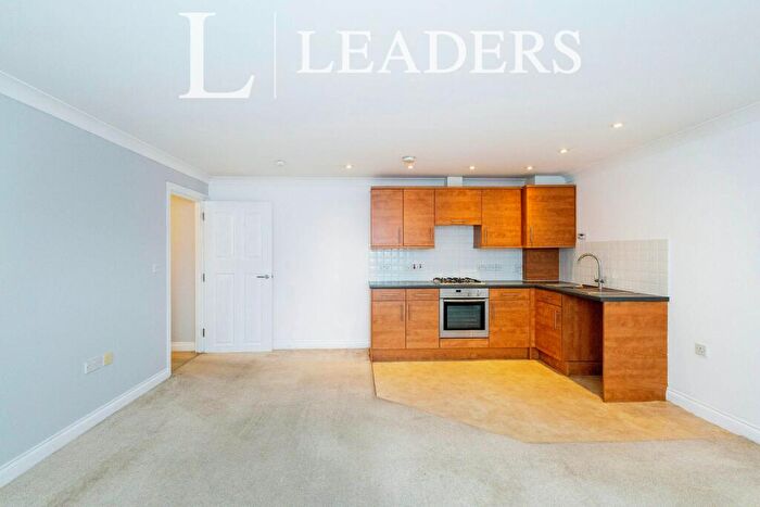 2 Bedroom Flat To Rent In Chardan Court, Southwood Road, PO11